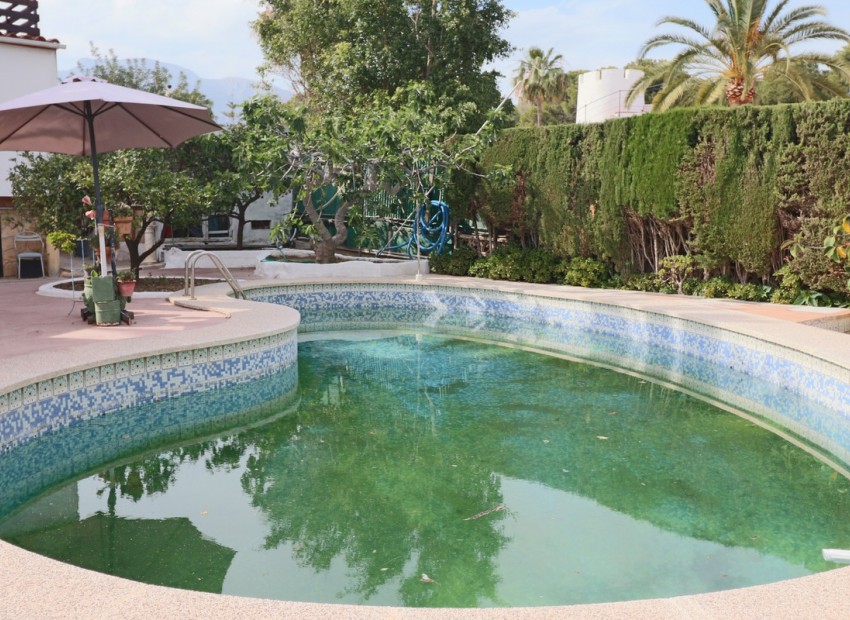 Resale - Villa - La Nucia - La Nucia Centro