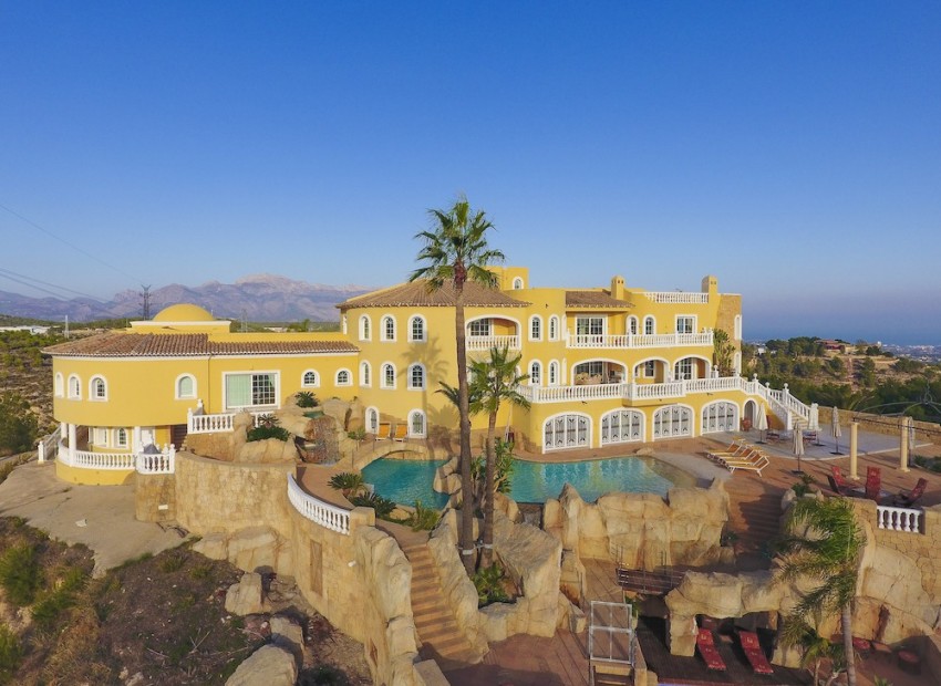 Resale - Villa - La Nucia - La Nucia Centro