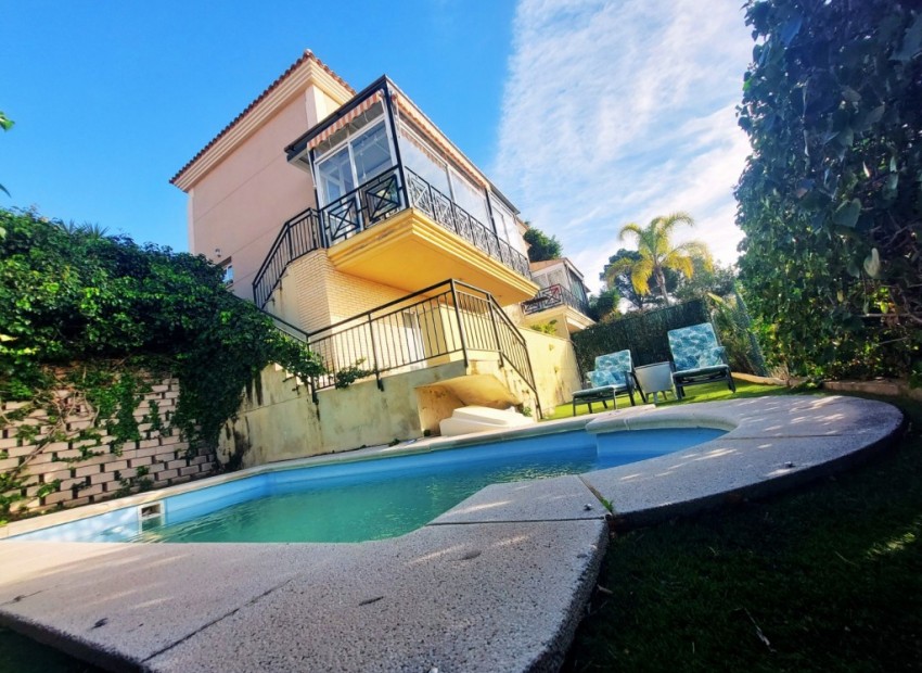 Resale - Villa - La Nucia - La Nucia Centro