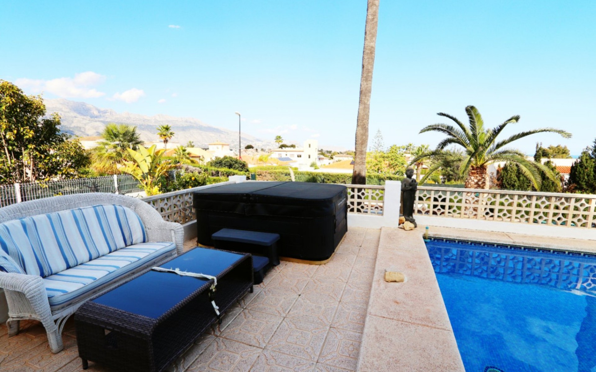 Resale - Villa - La Nucia - La Nucia Centro