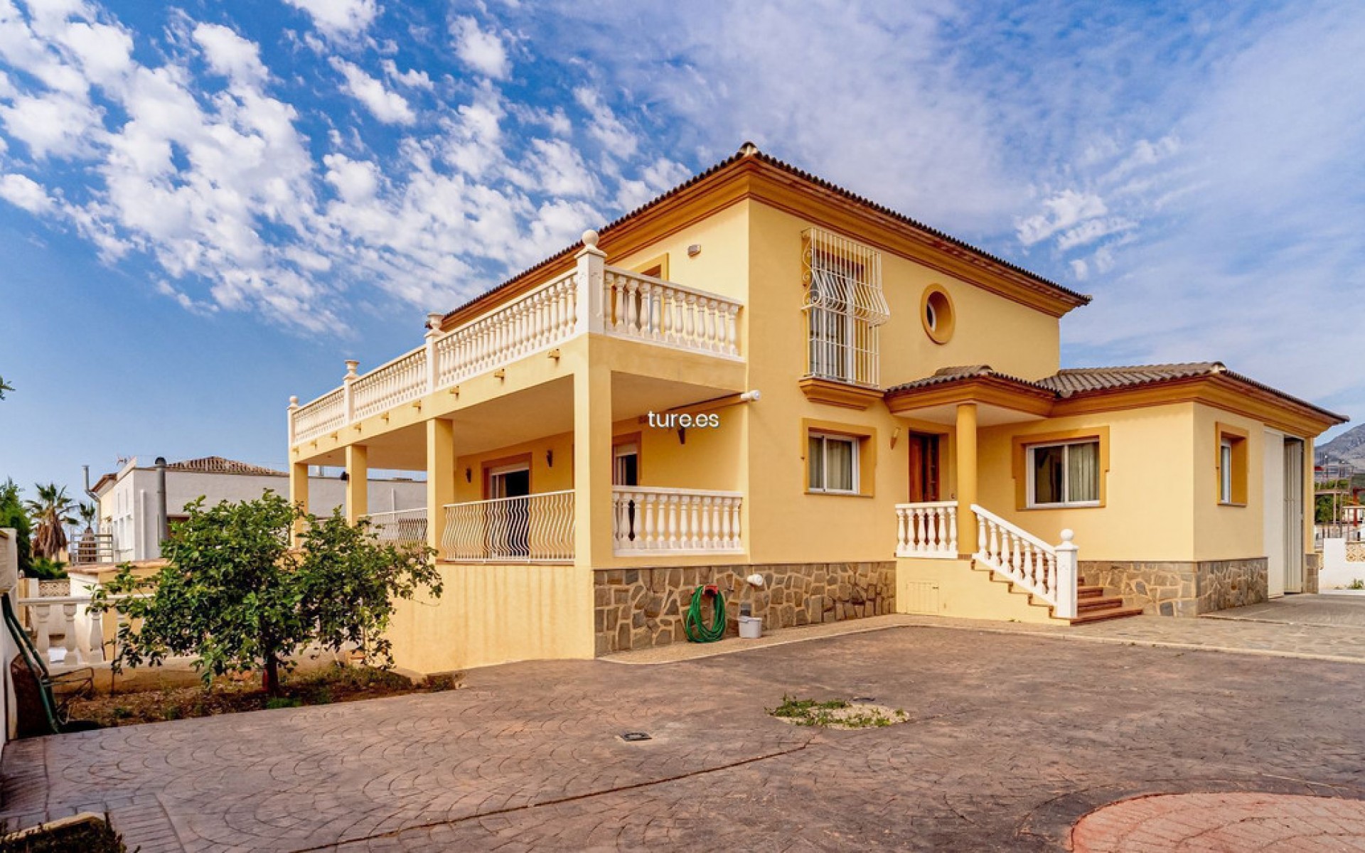 Resale - Villa - La Nucia - La Nucia Centro