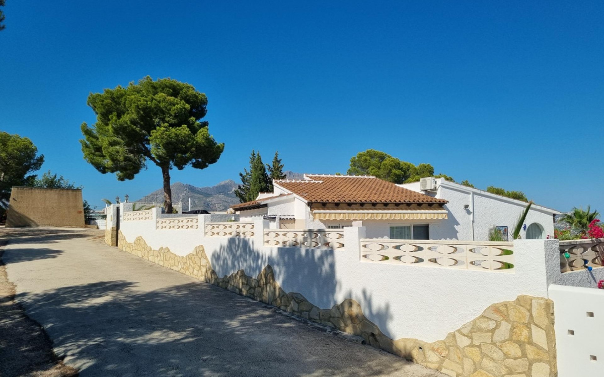 Resale - Villa - La Nucia - La Nucia Centro