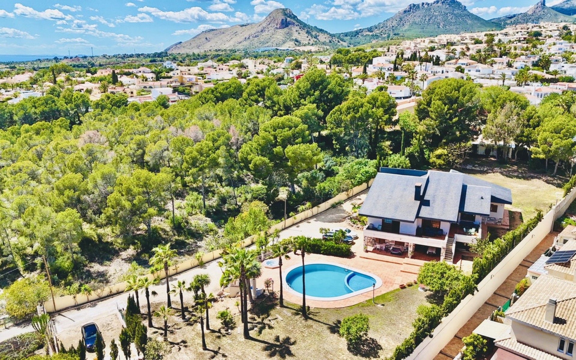 Resale - Villa - La Nucia