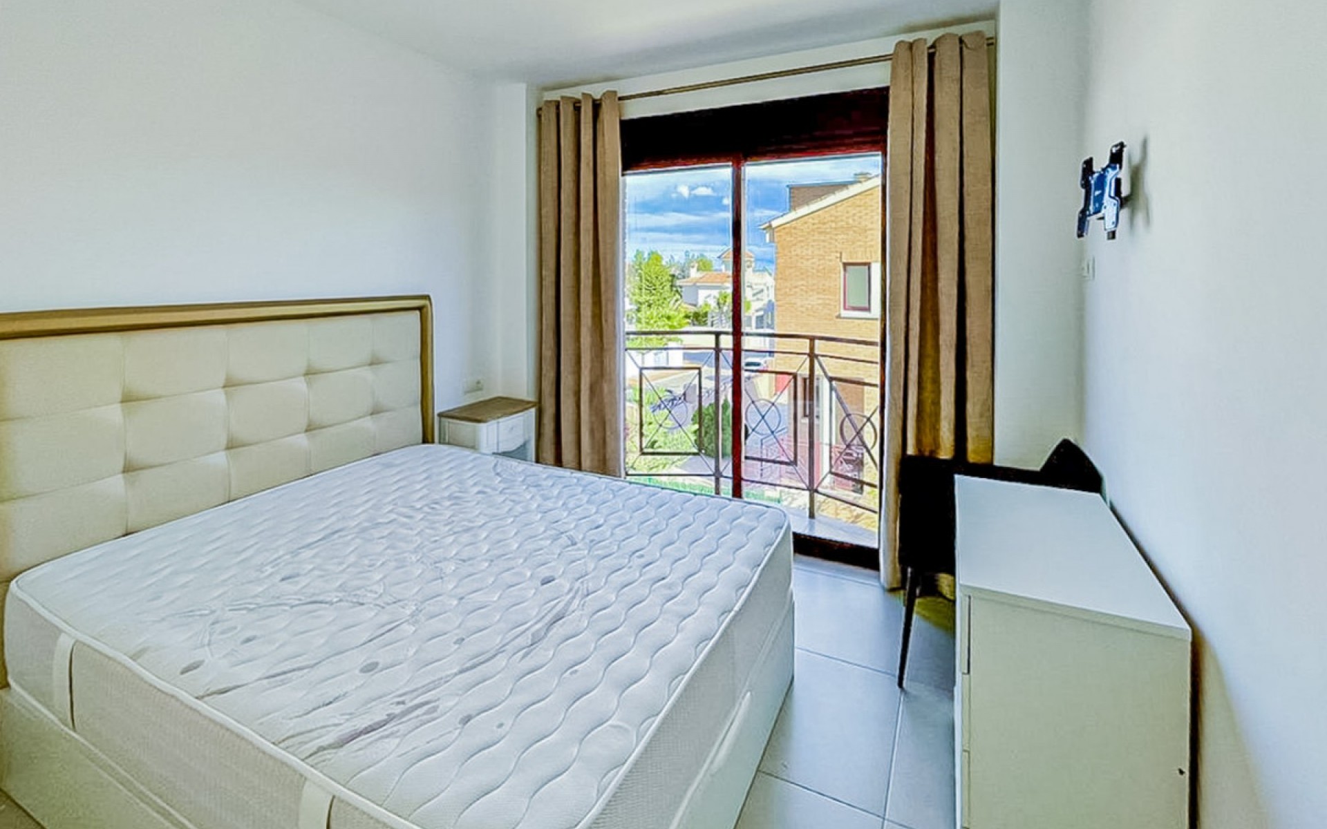 Resale - Villa - La Nucia