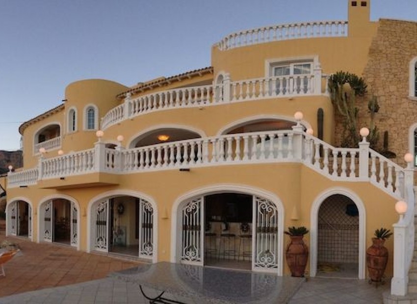 Resale - Villa - La Nucia