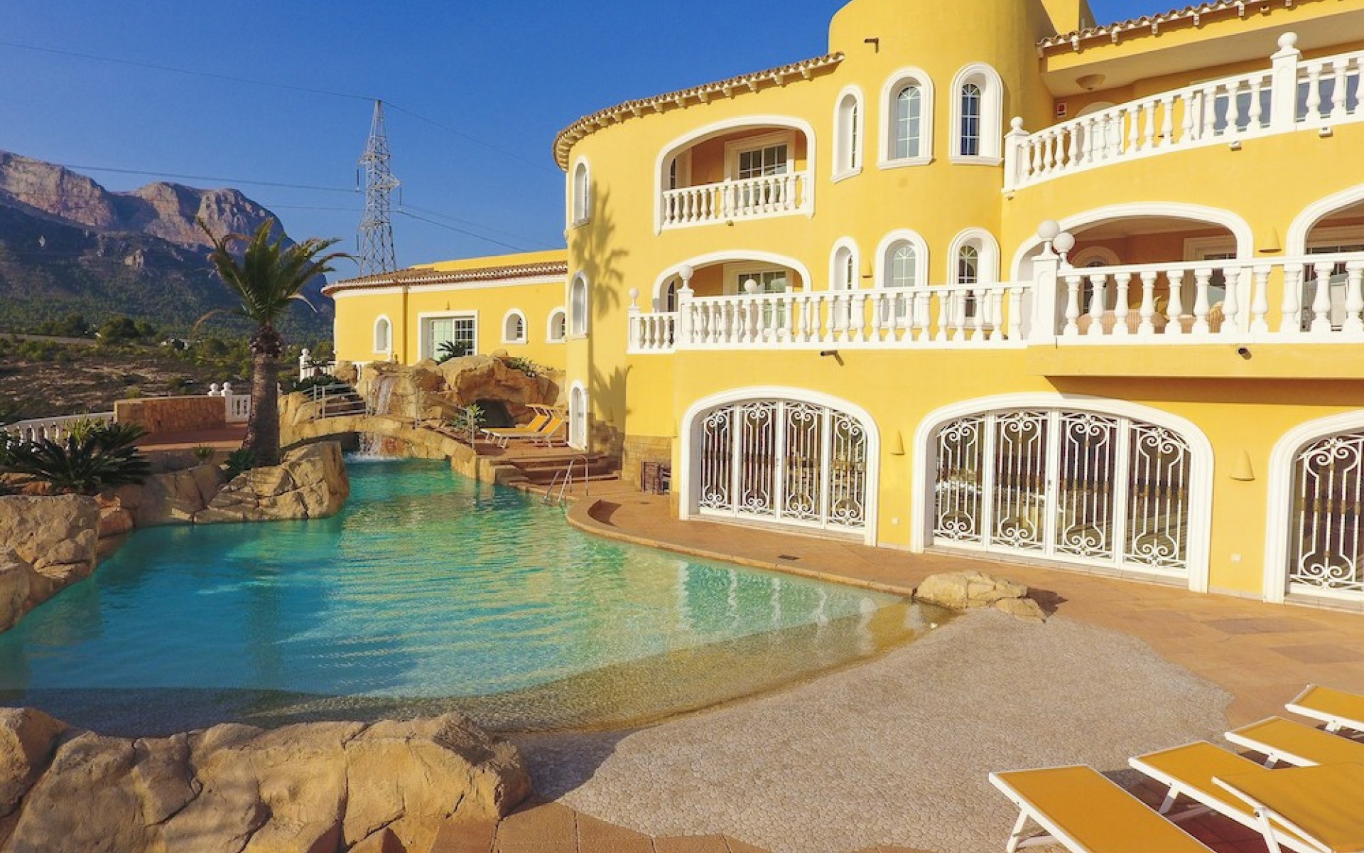 Resale - Villa - La Nucia