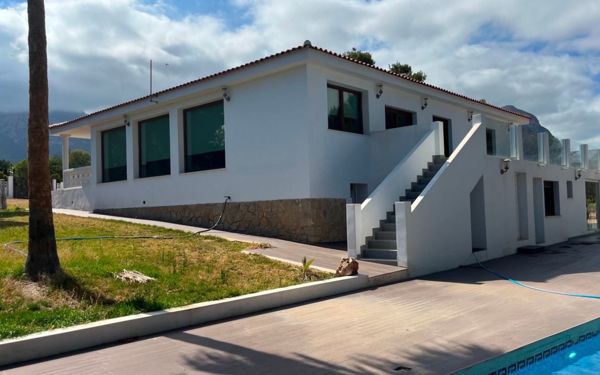 Resale - Villa - La Nucia