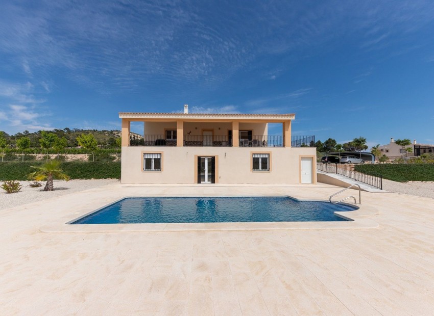 Resale - Villa - La Romana - La Romana Centro