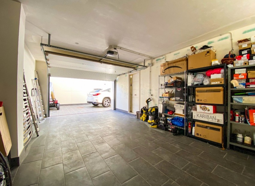 Resale - Villa - La Zenia