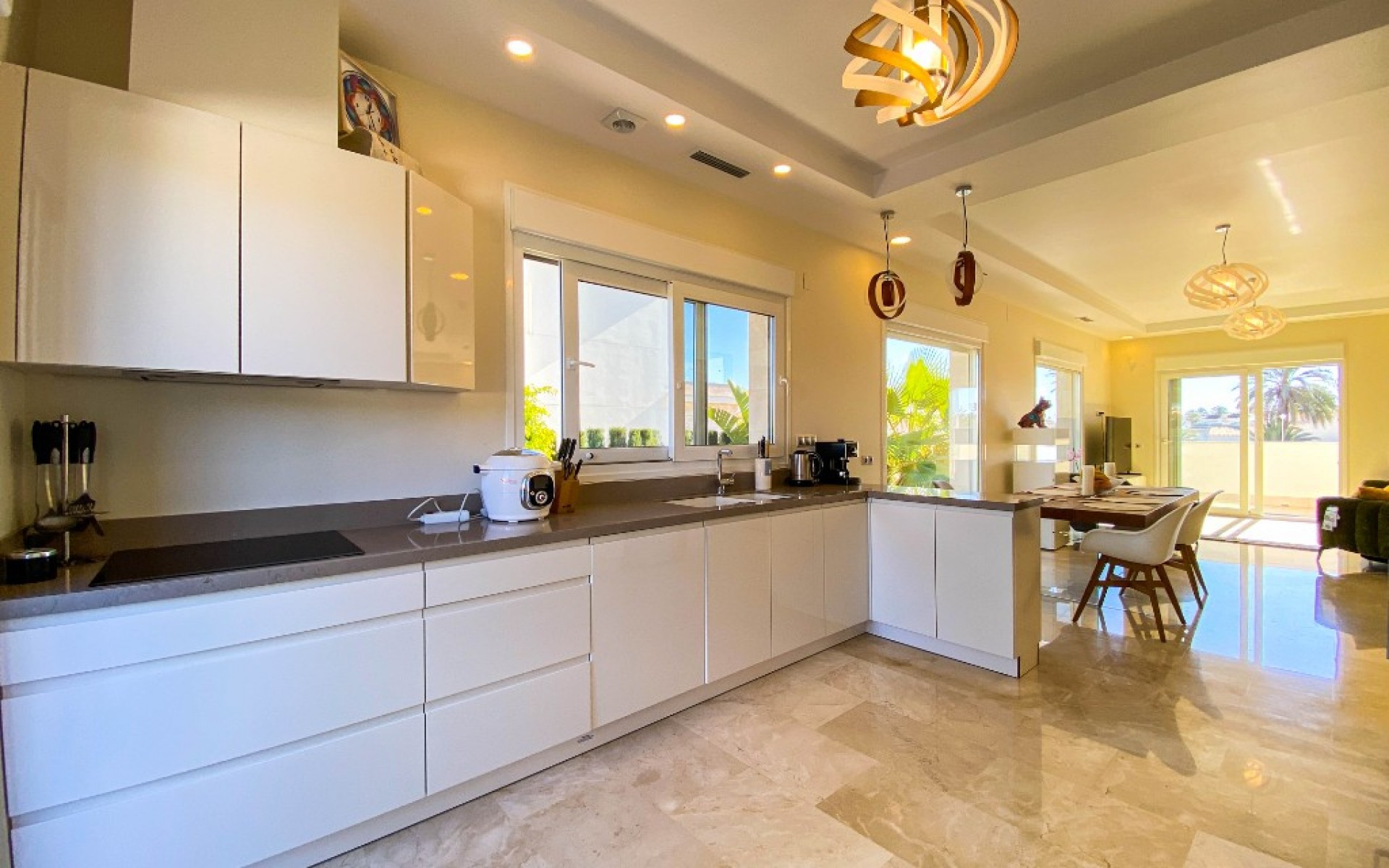 Resale - Villa - La Zenia