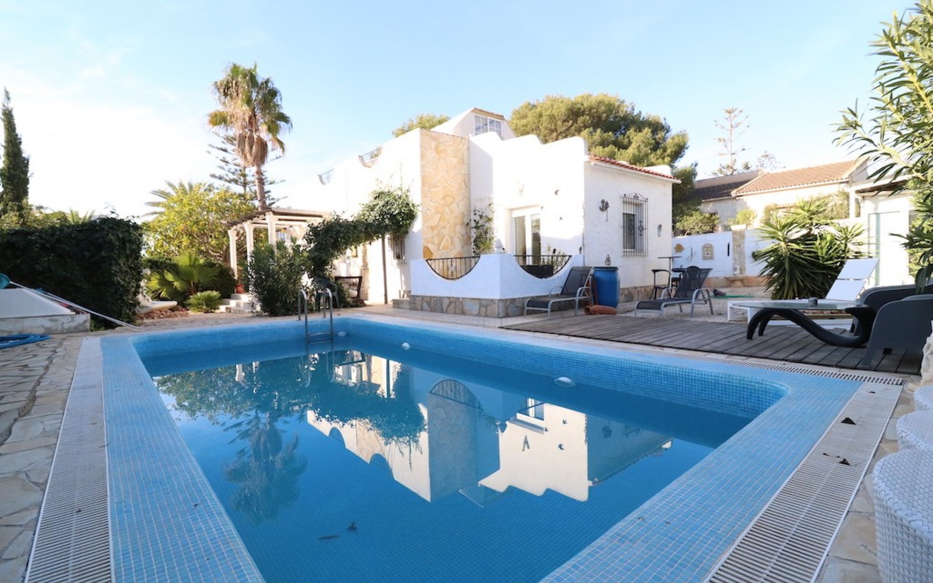 Resale - Villa - La Zenia