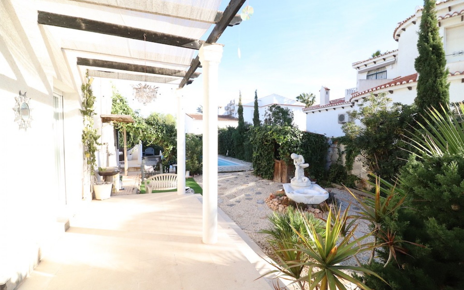 Resale - Villa - La Zenia