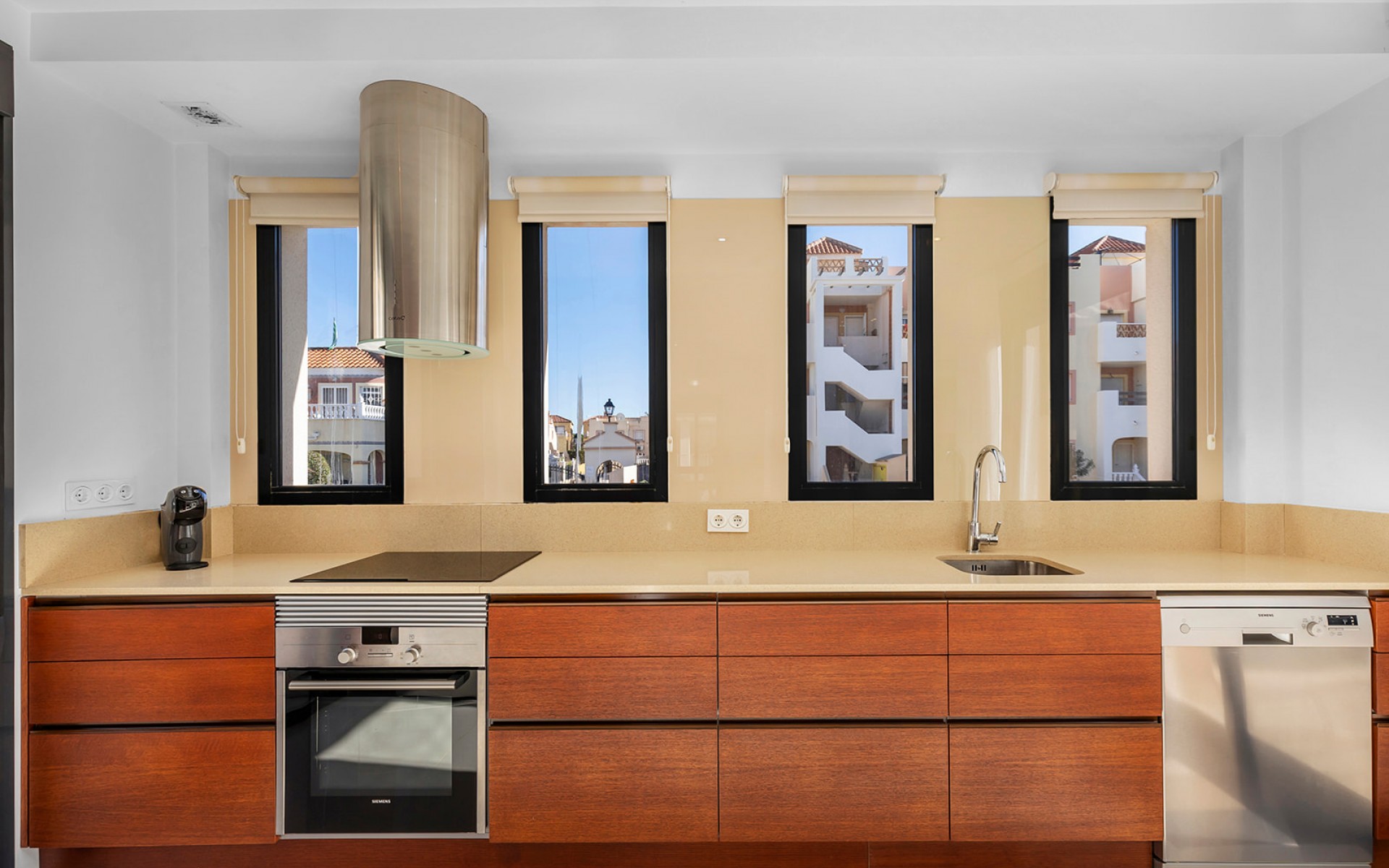 Resale - Villa - La Zenia