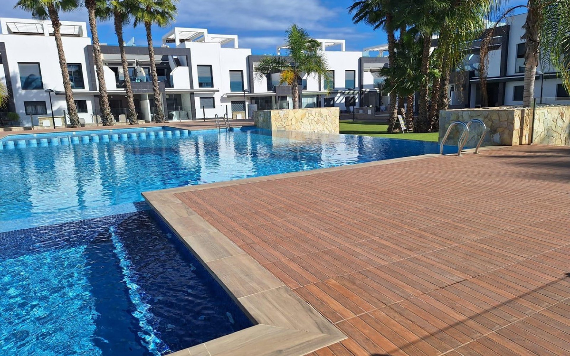 Resale - Villa - La Zenia