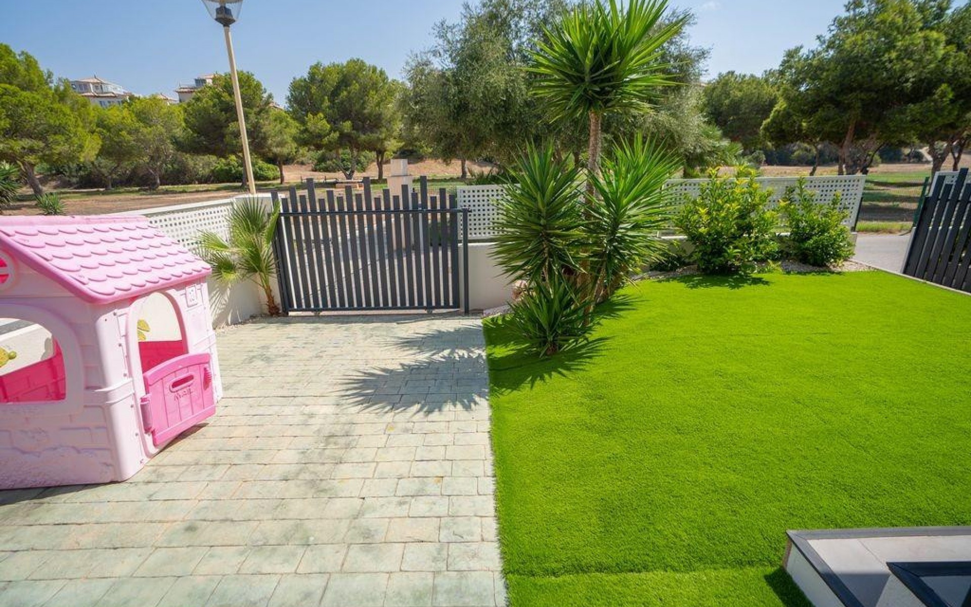 Resale - Villa - La Zenia