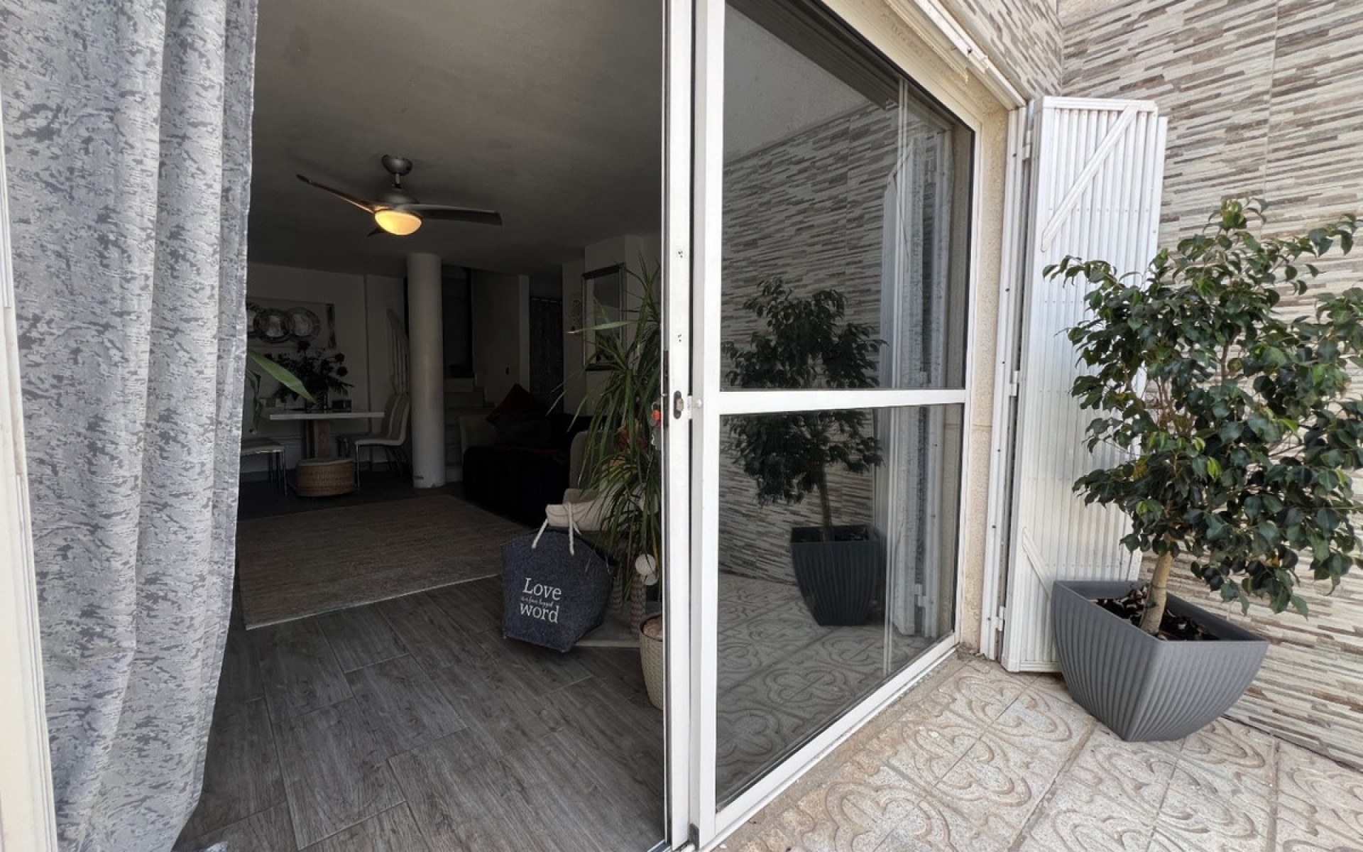 Resale - Villa - La Zenia