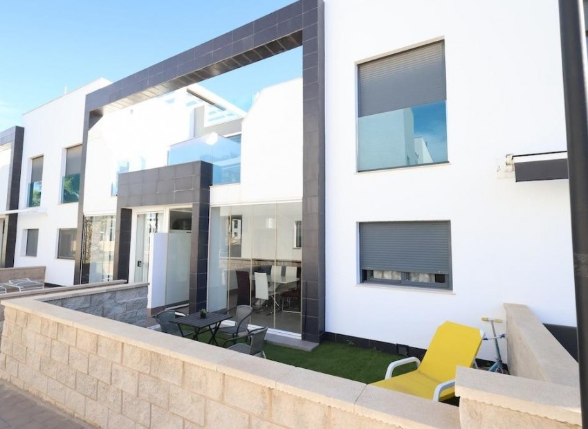 Resale - Villa - La Zenia