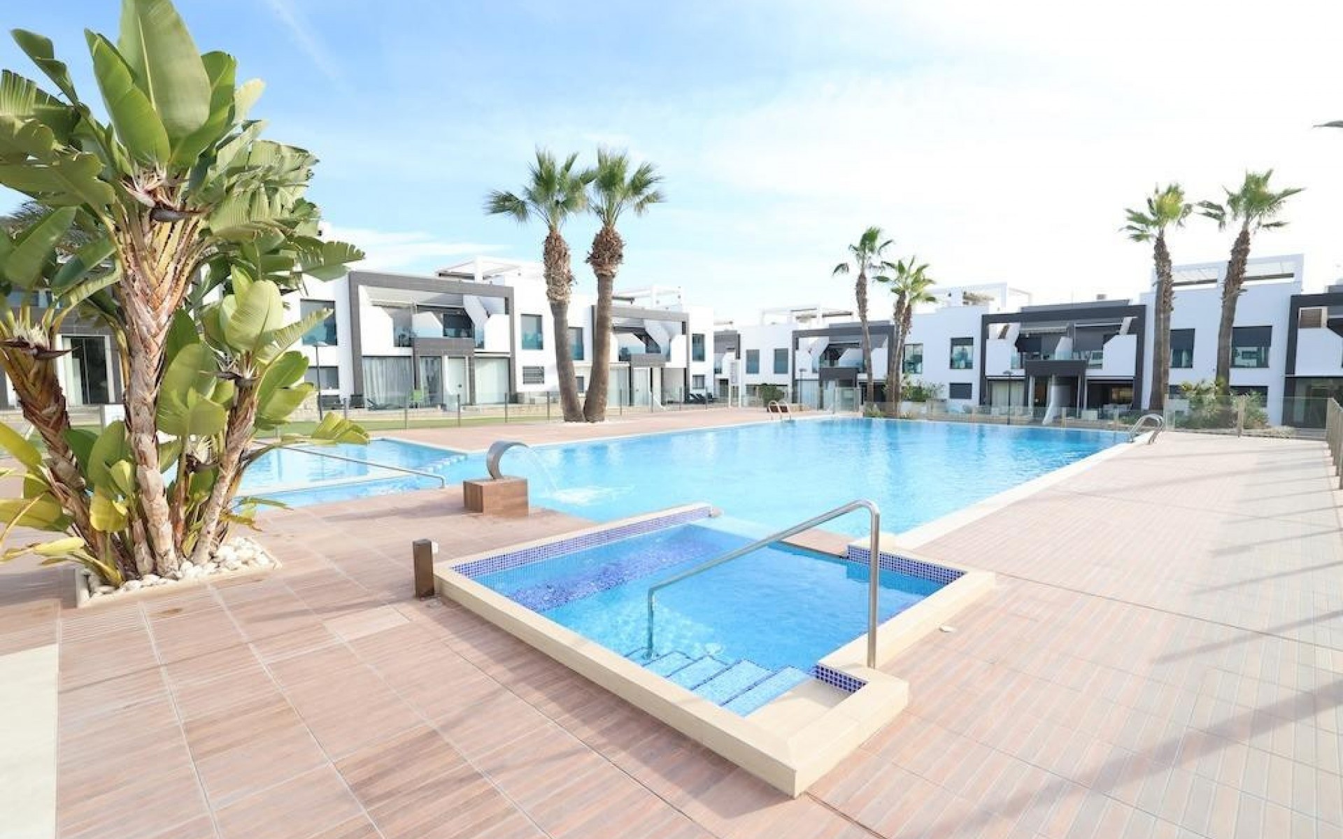 Resale - Villa - La Zenia