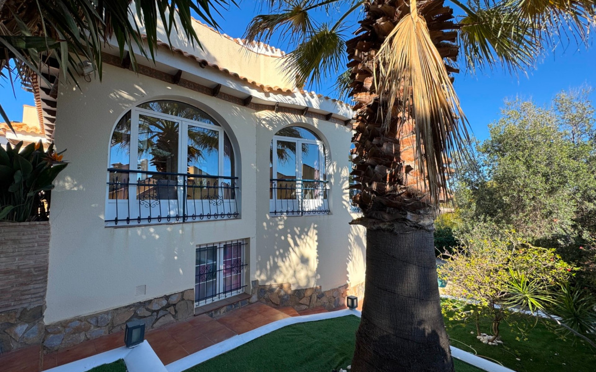 Resale - Villa - La Zenia