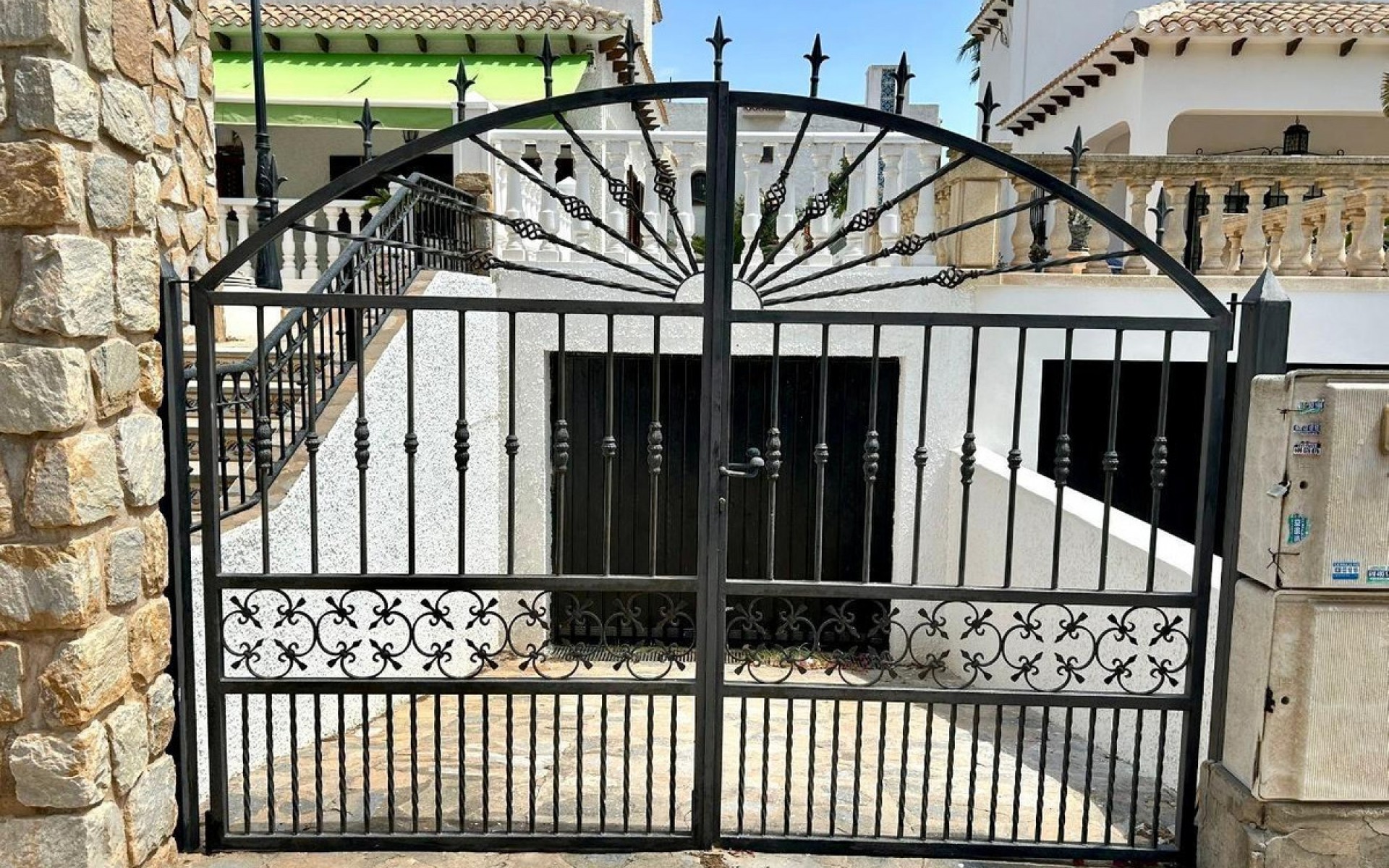 Resale - Villa - La Zenia