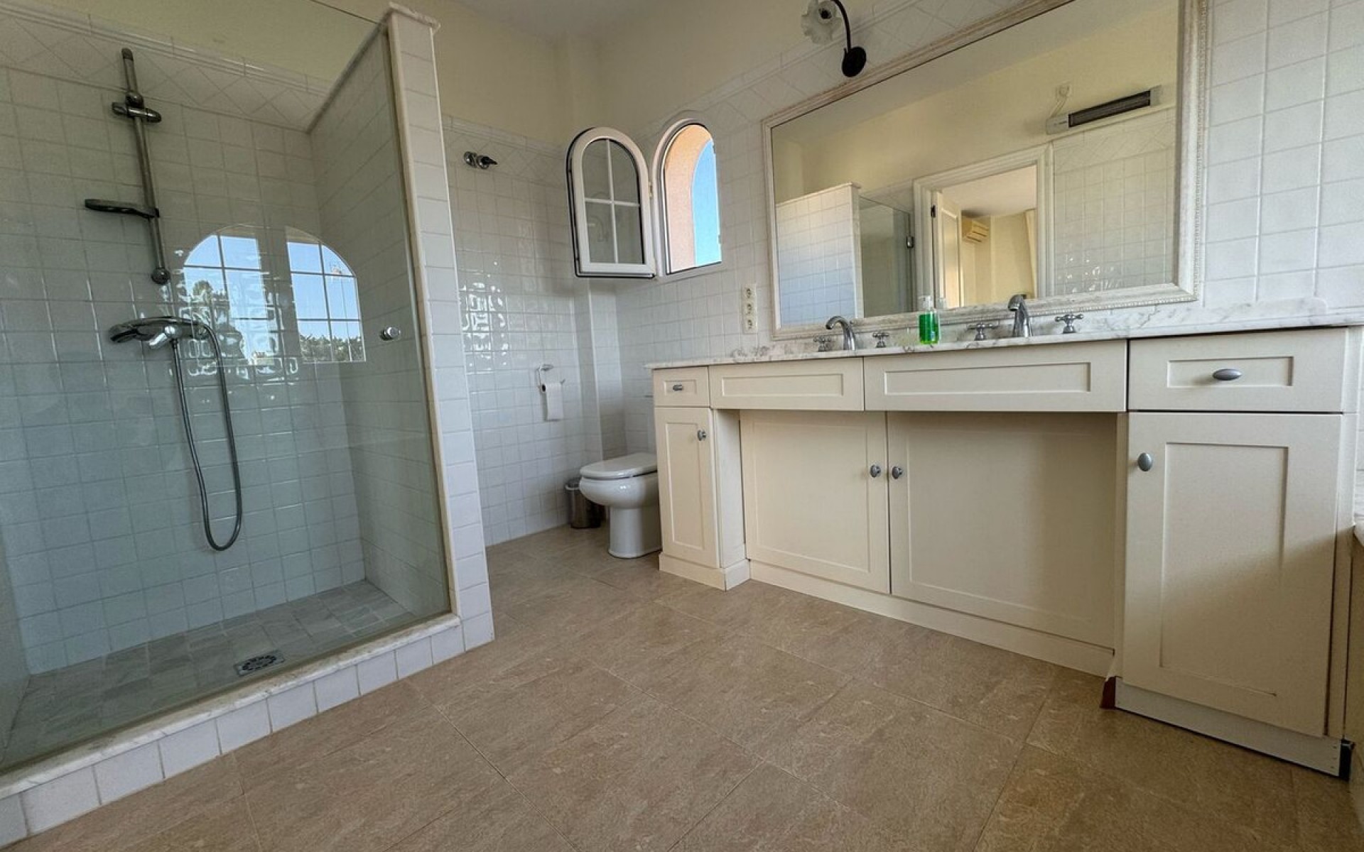 Resale - Villa - La Zenia