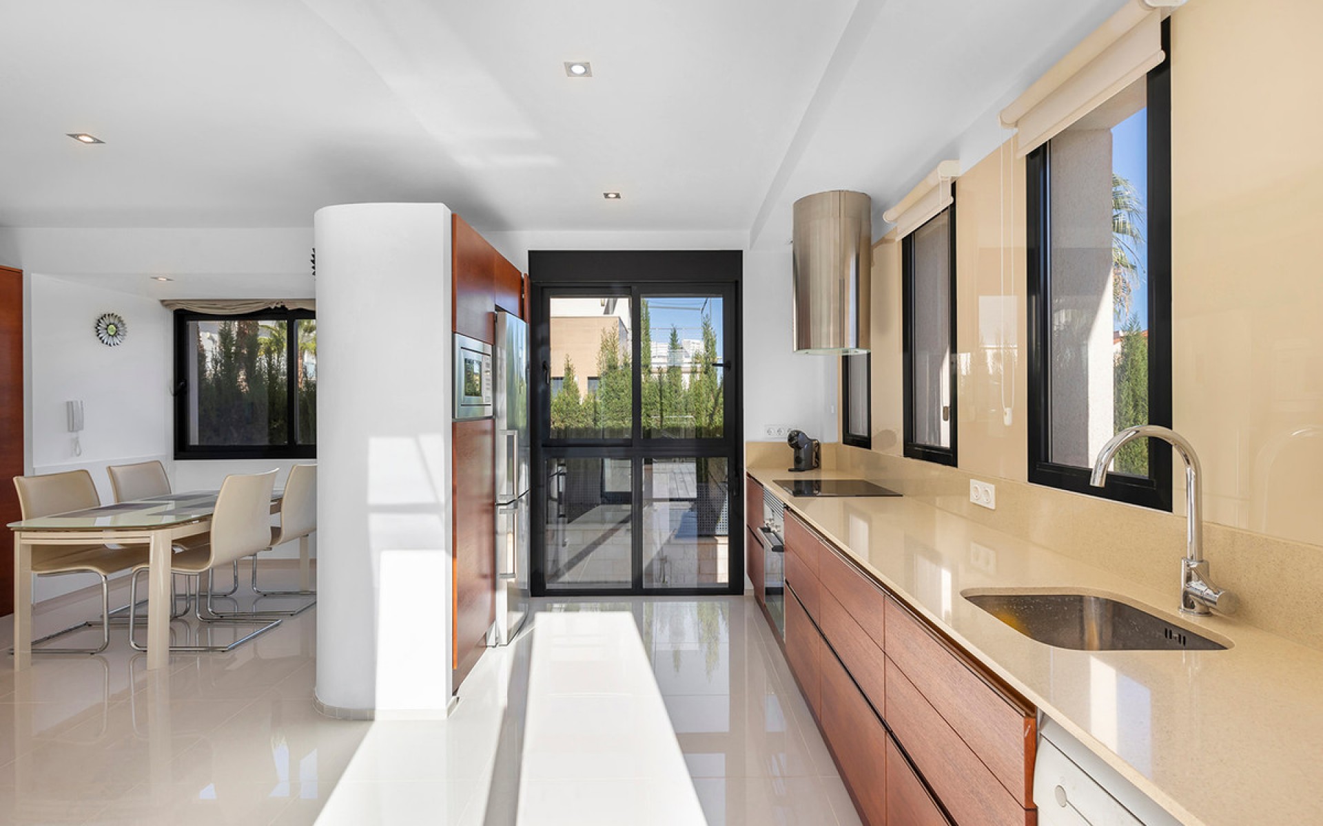 Resale - Villa - La Zenia