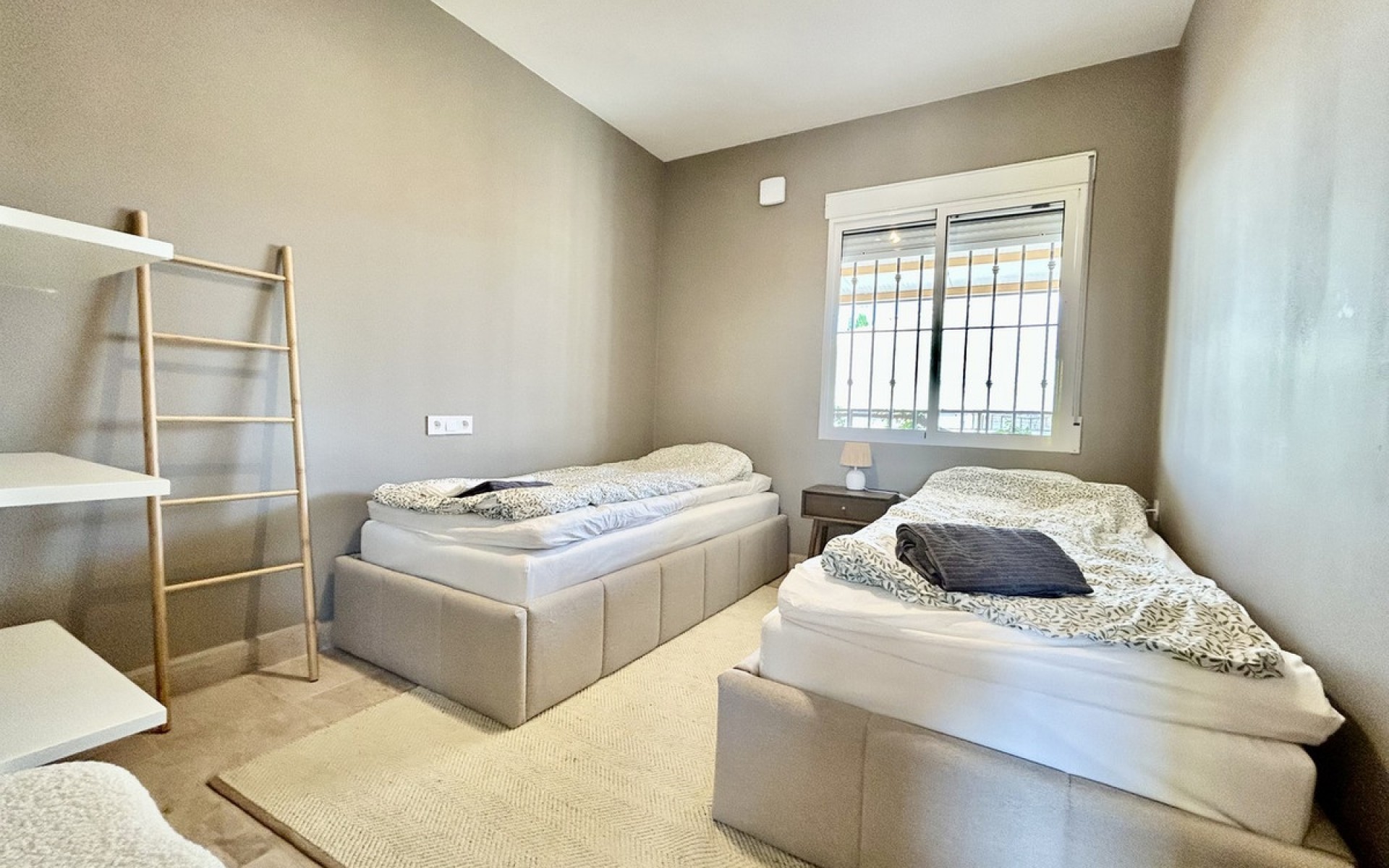 Resale - Villa - La Zenia
