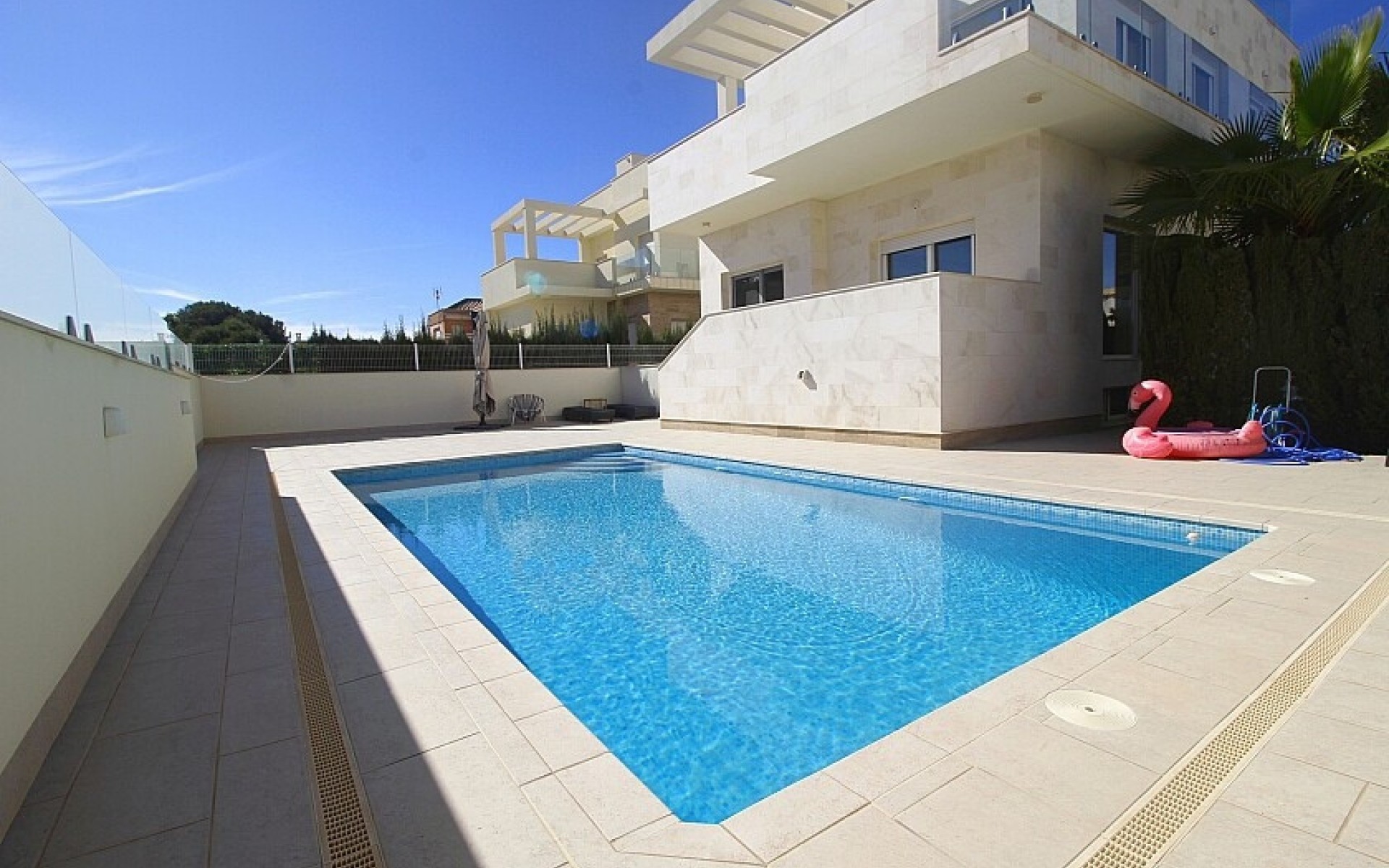 Resale - Villa - La Zenia