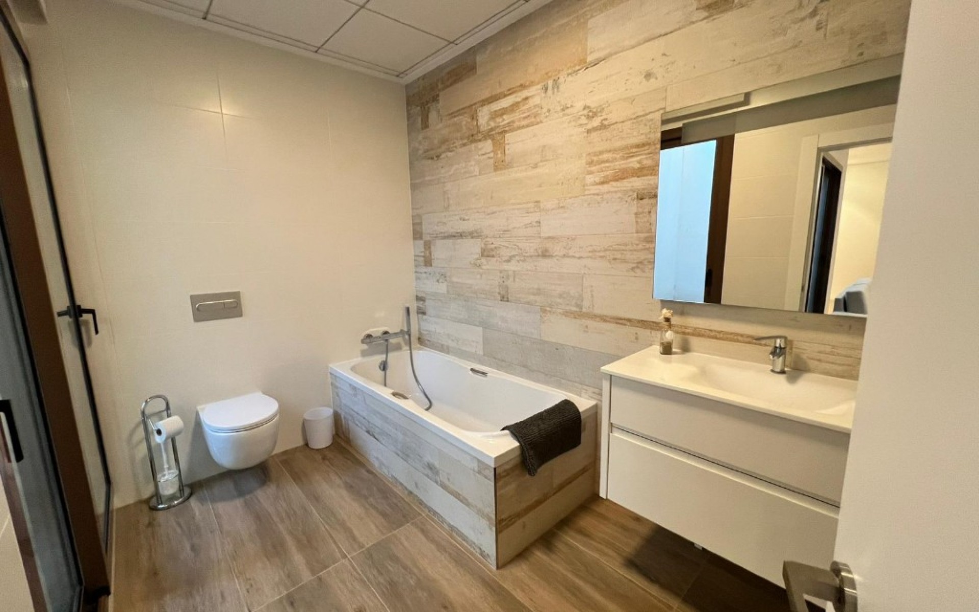 Resale - Villa - Las Colinas - Las Colinas Golf Resort