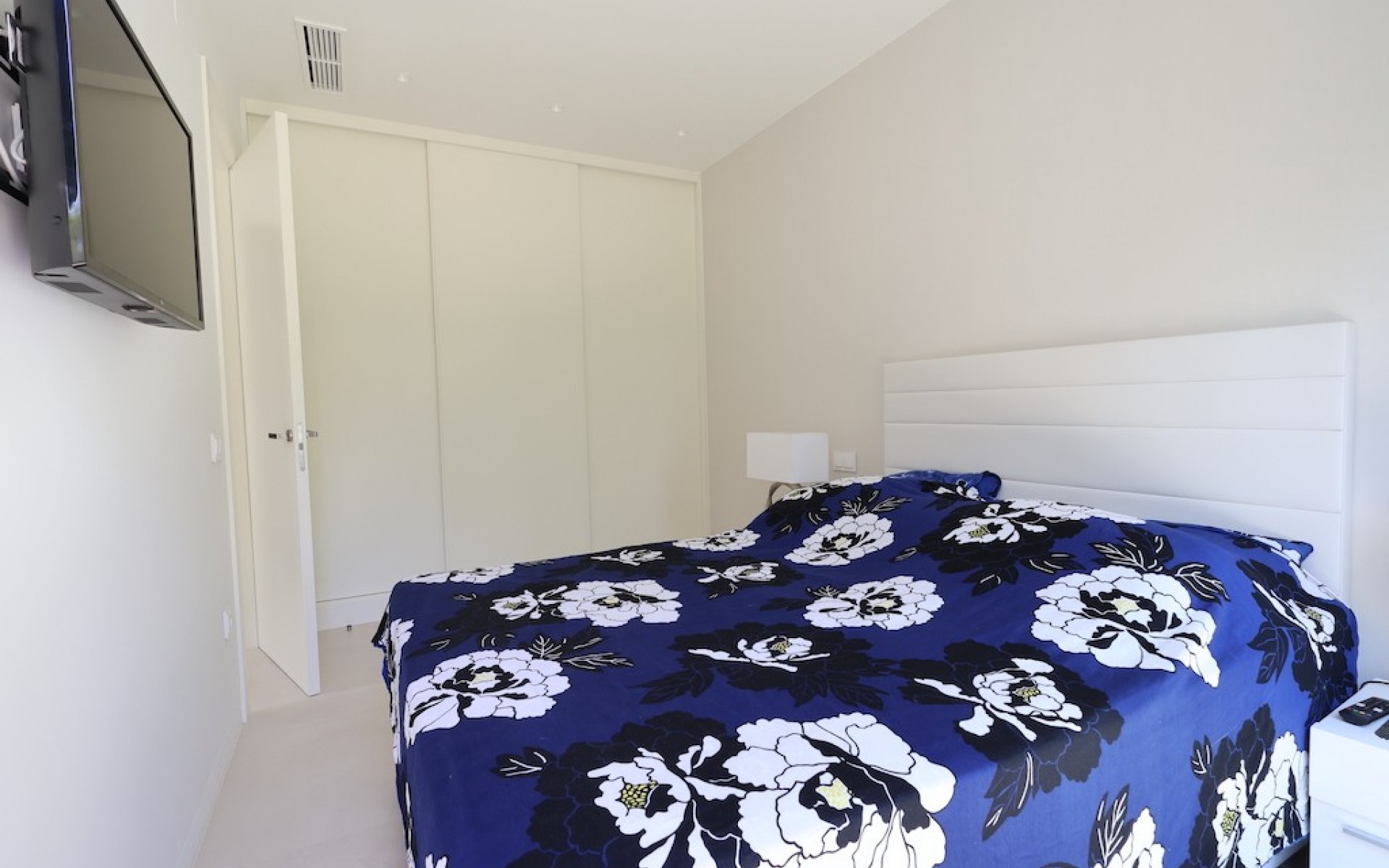 Resale - Villa - Las Colinas - Las Colinas Golf Resort