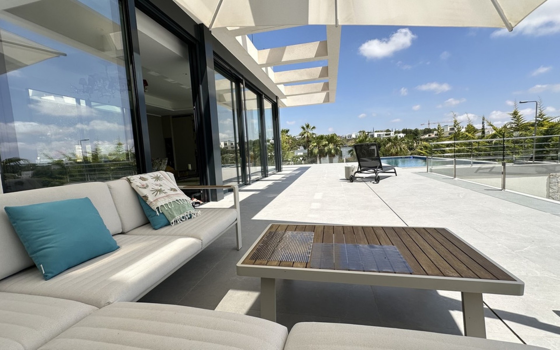 Resale - Villa - Las Colinas - Las Colinas Golf Resort