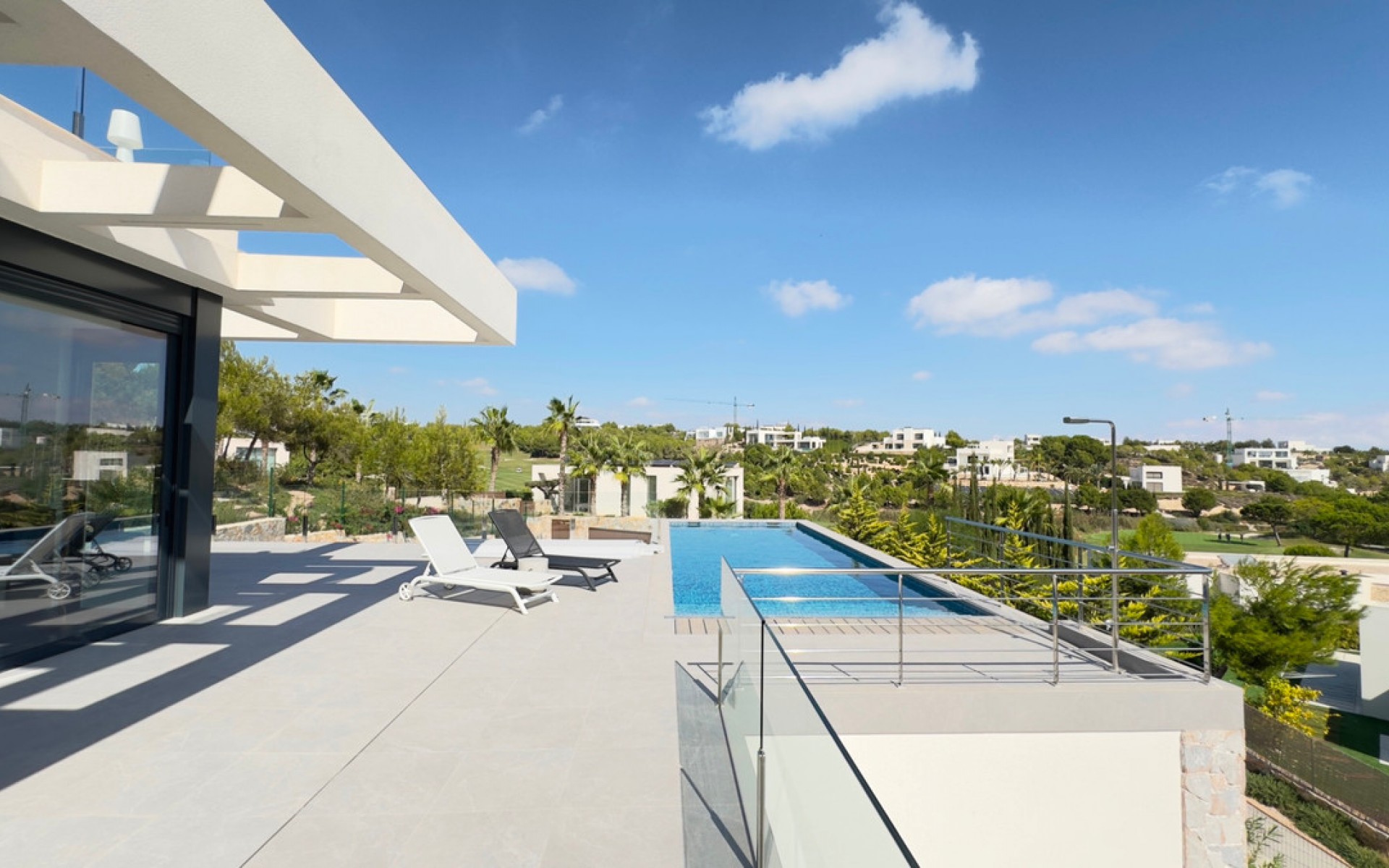 Resale - Villa - Las Colinas - Las Colinas Golf Resort