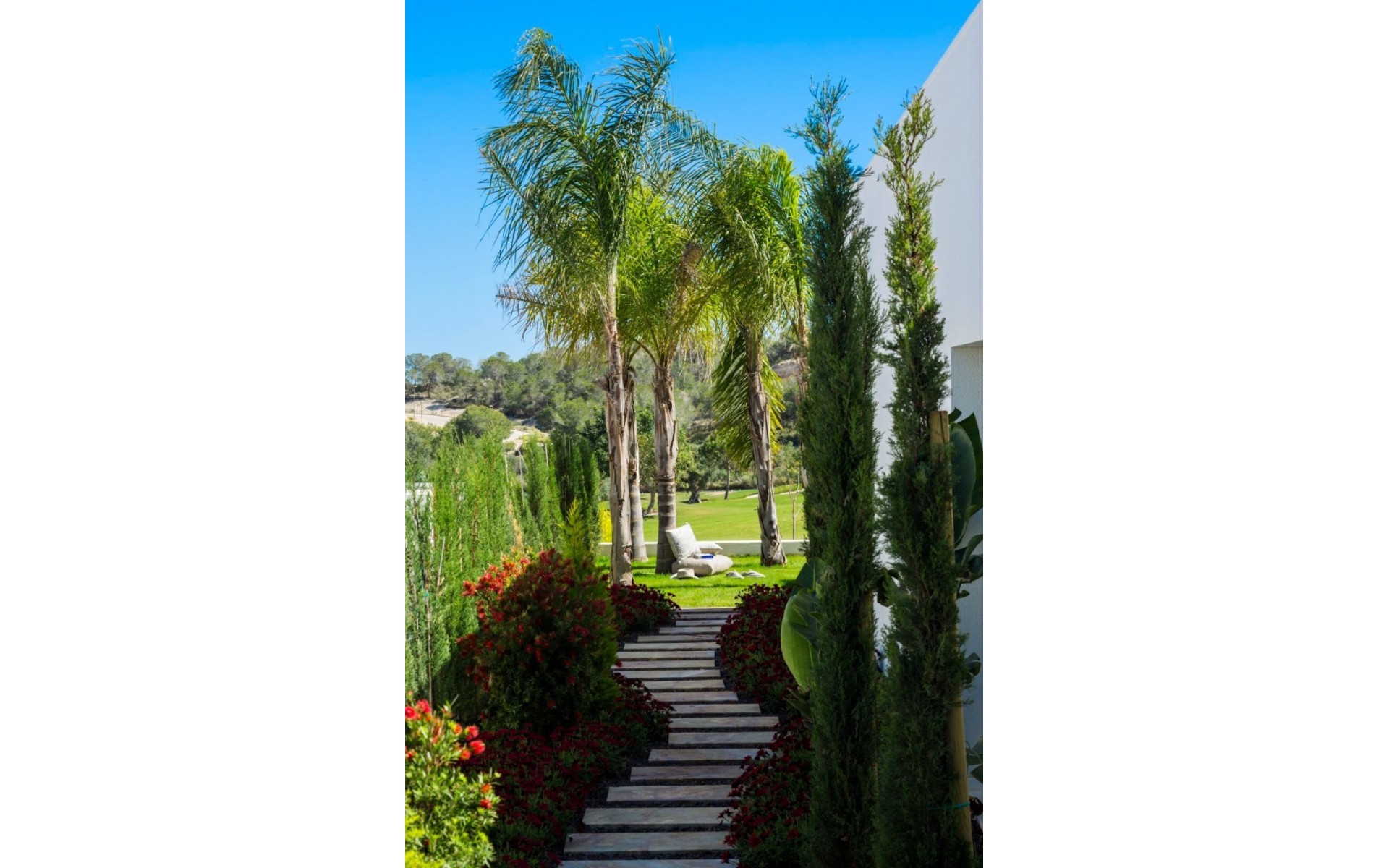 Resale - Villa - Las Colinas - Las Colinas Golf Resort