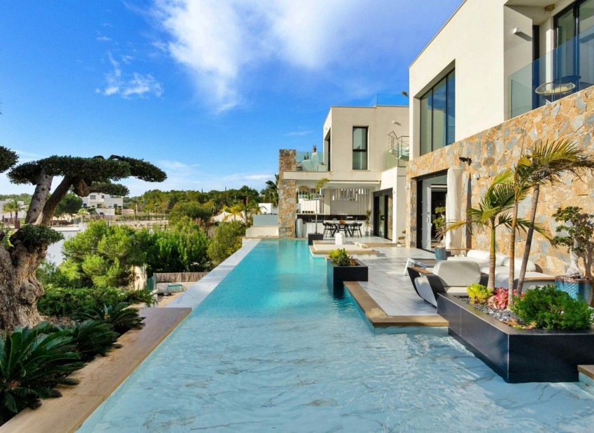 Resale - Villa - Las Colinas - Las Colinas Golf Resort