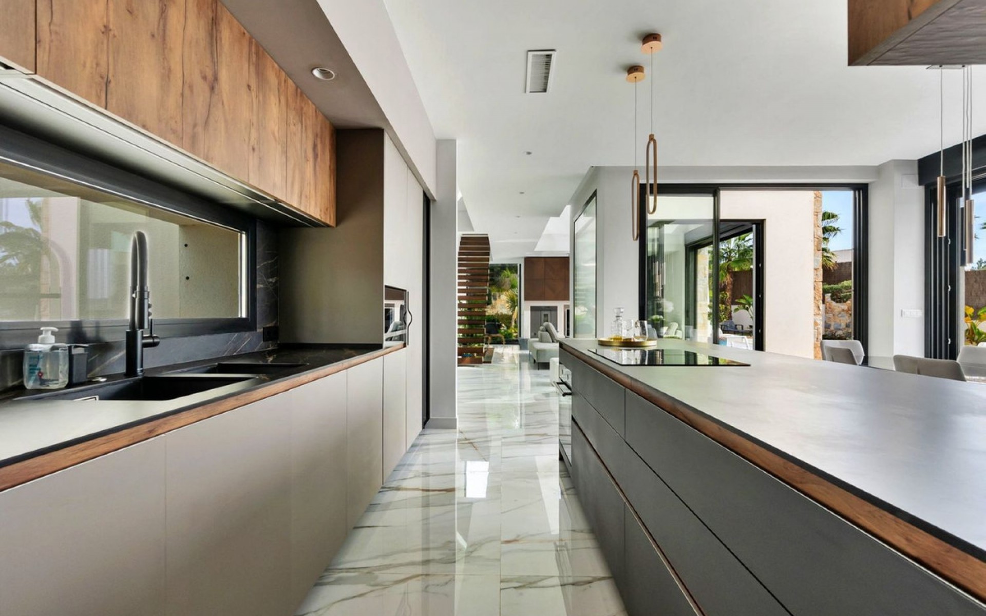 Resale - Villa - Las Colinas - Las Colinas Golf Resort