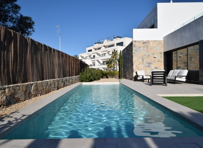 Resale - Villa - Las Colinas - Las Colinas Golf Resort