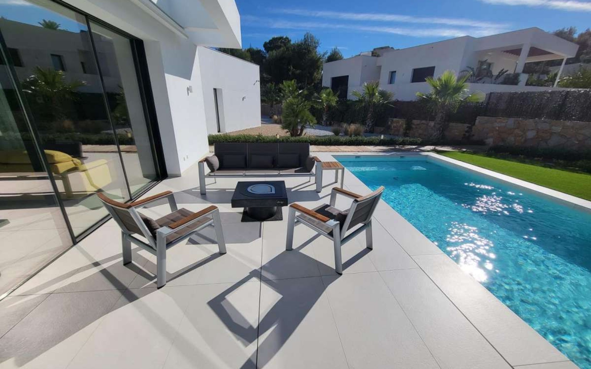 Resale - Villa - Las Colinas - Las Colinas Golf Resort