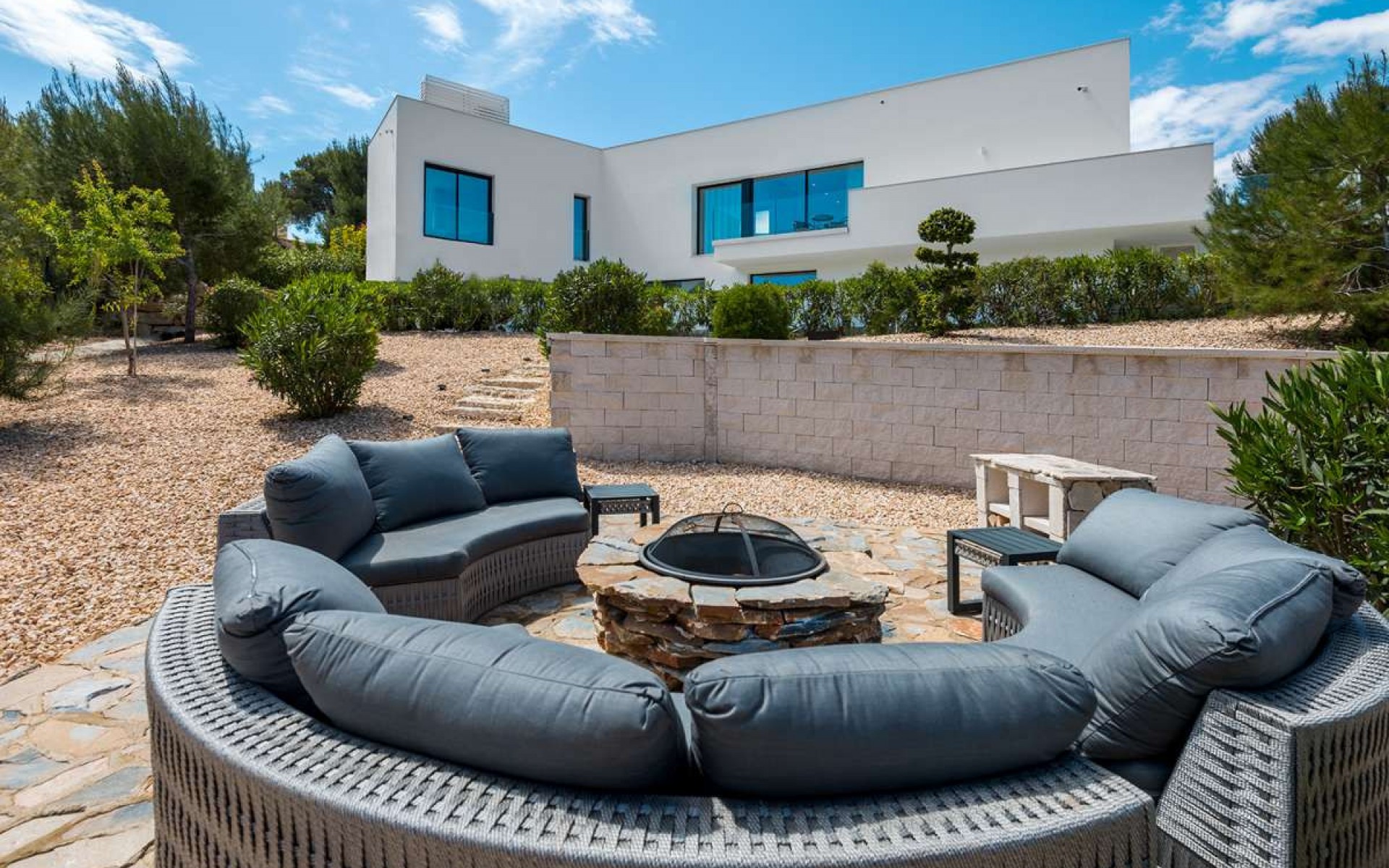 Resale - Villa - Las Colinas - Las Colinas Golf Resort