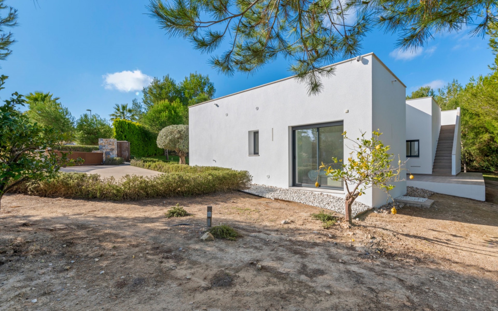 Resale - Villa - Las Colinas - Las Colinas Golf Resort