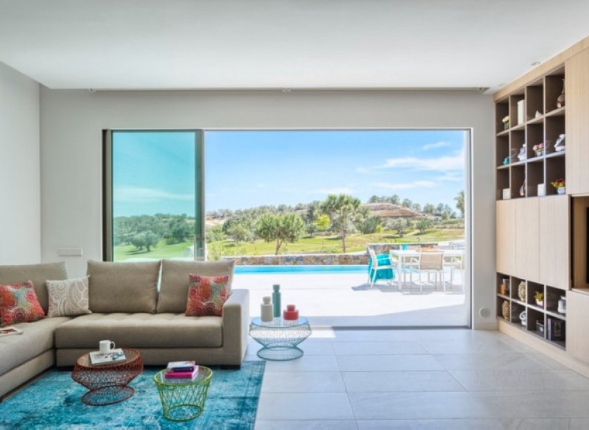 Resale - Villa - Las Colinas - Las Colinas Golf Resort