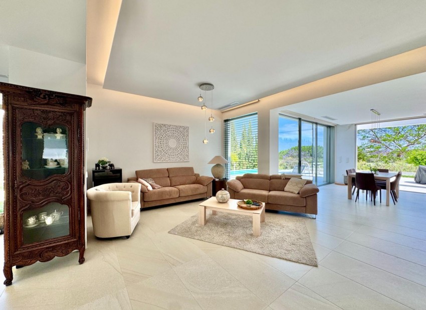 Resale - Villa - Las Colinas - Las Colinas Golf Resort