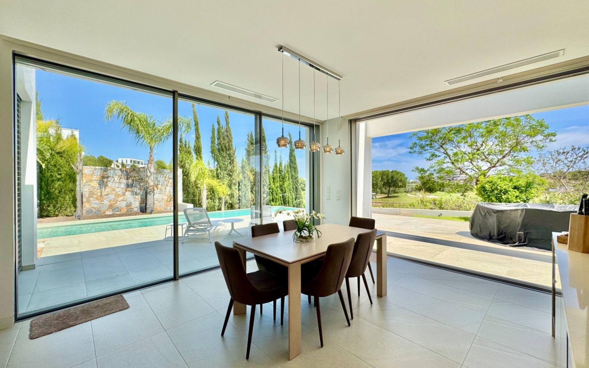 Resale - Villa - Las Colinas - Las Colinas Golf Resort