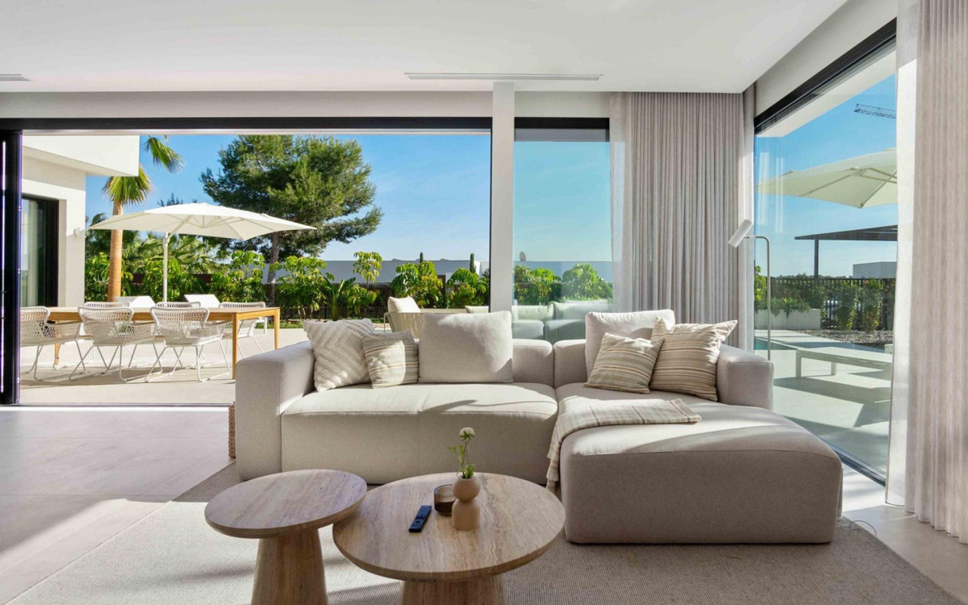 Resale - Villa - Las Colinas - Las Colinas Golf Resort