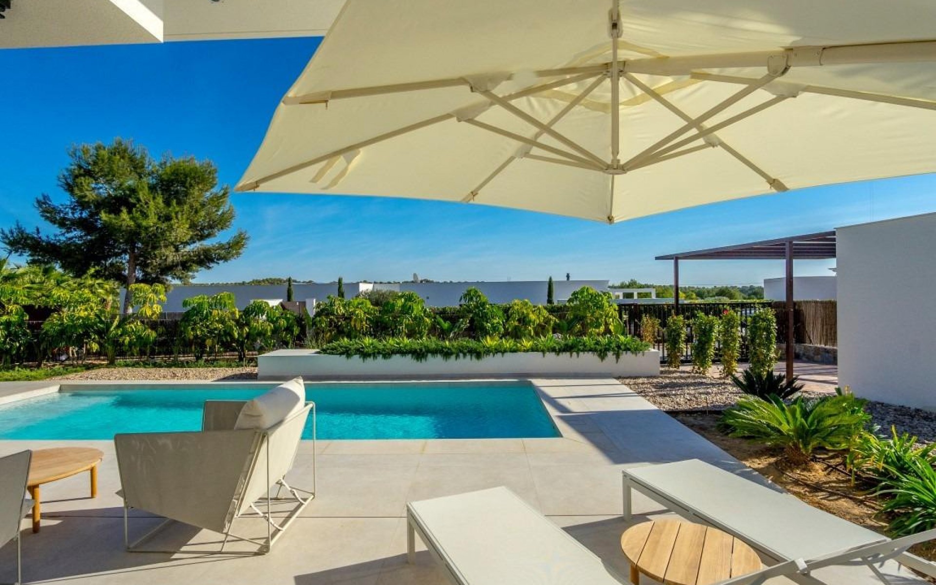 Resale - Villa - Las Colinas - Las Colinas Golf Resort