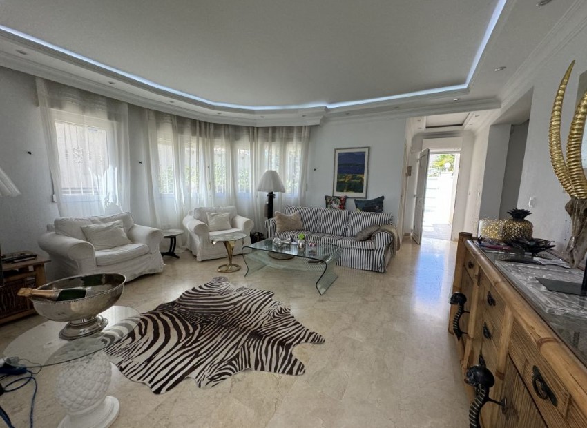 Resale - Villa - Las Ramblas