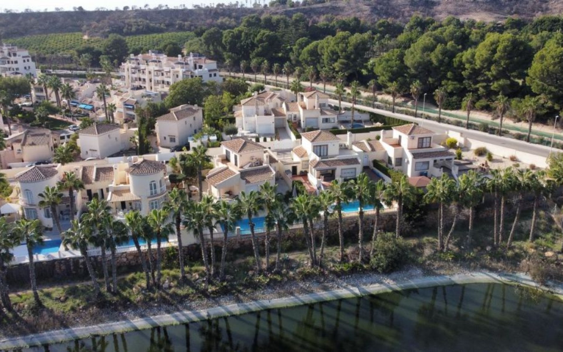 Resale - Villa - Las Ramblas