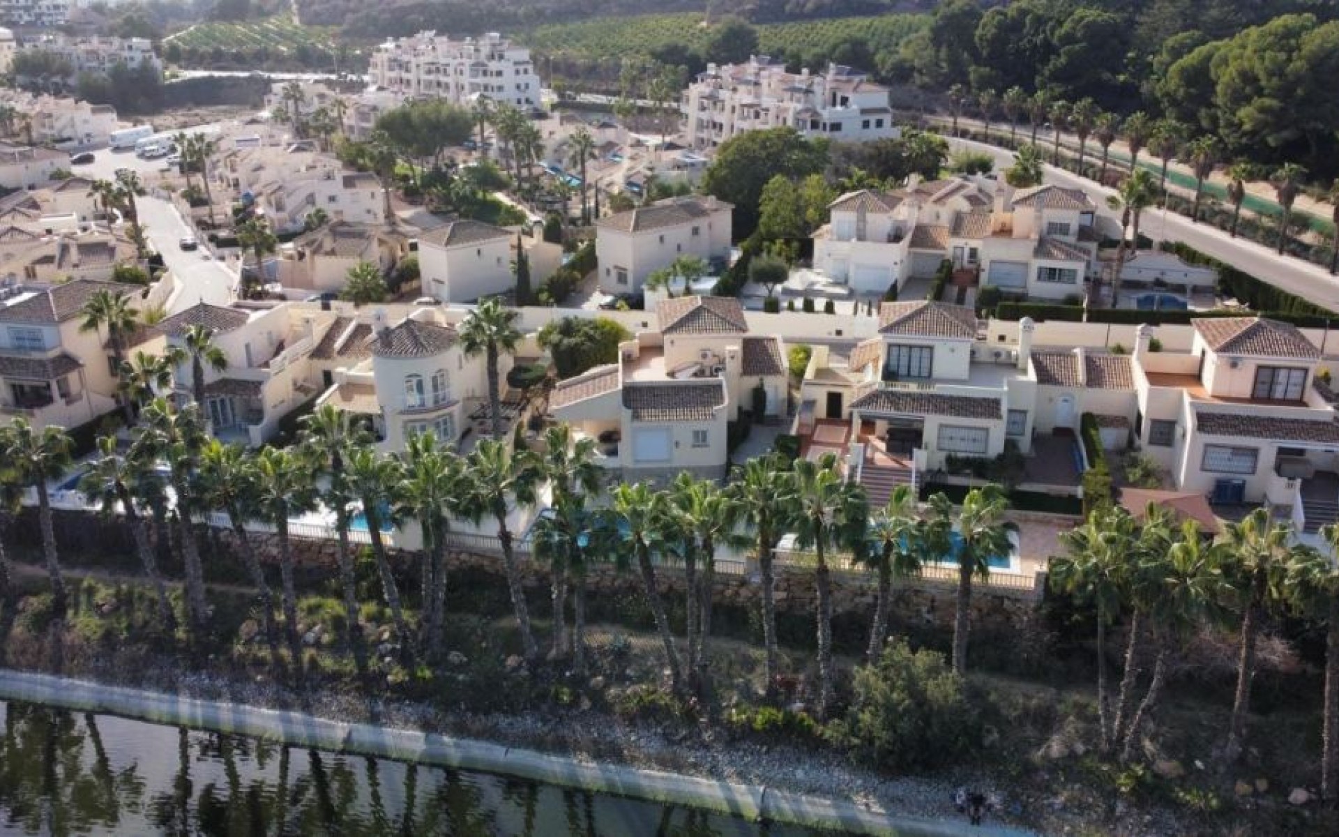 Resale - Villa - Las Ramblas