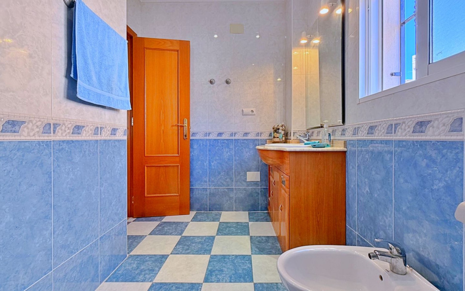 Resale - Villa - Los Altos - Royal Park