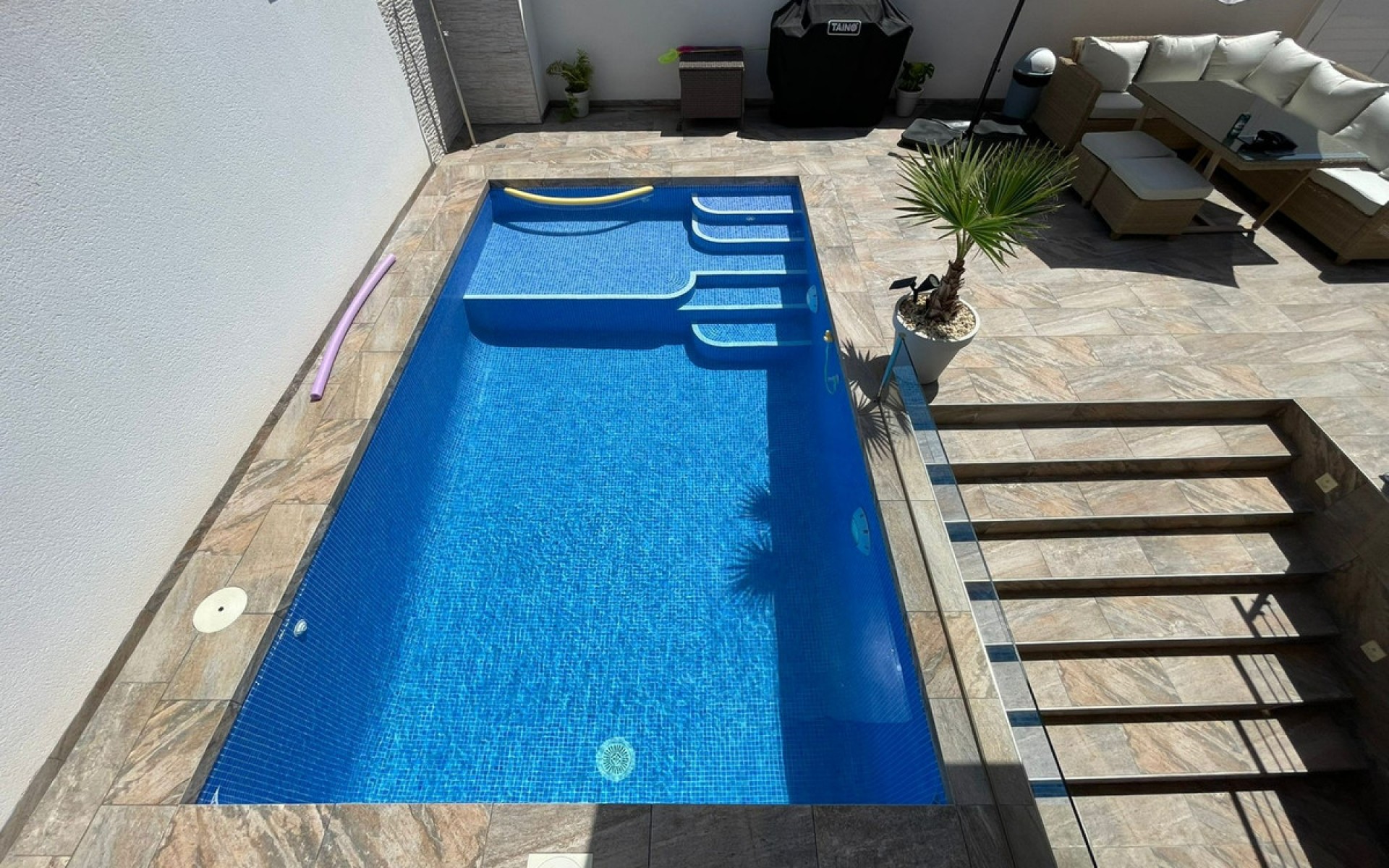 Resale - Villa - Los Altos