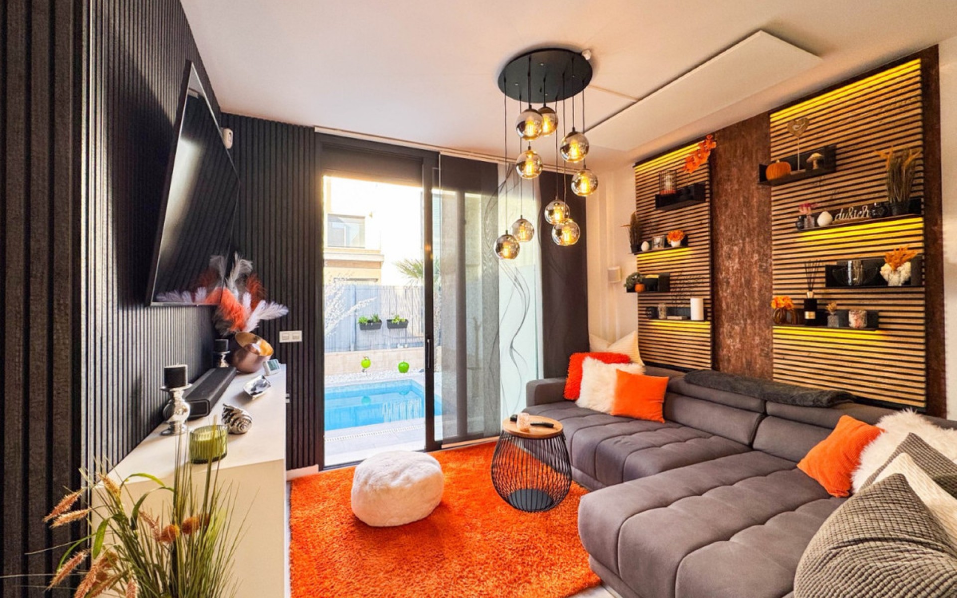 Resale - Villa - Los Altos